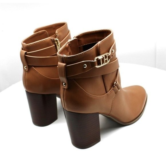 Tommy Hilfiger Darhla Block Heel Bootie (size 7.5) - Picture 4 of 8